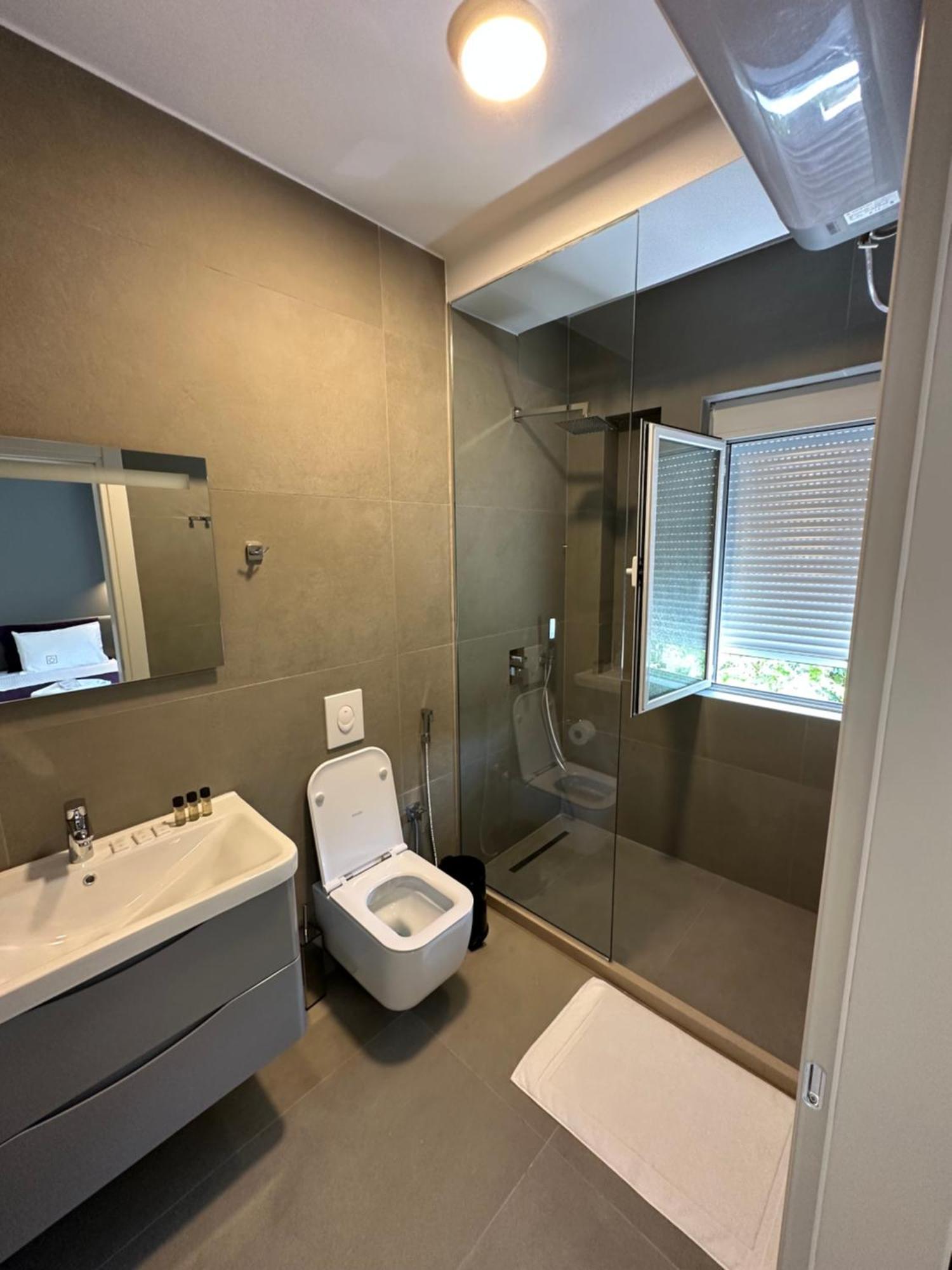 Soin Apartahotel Tirana